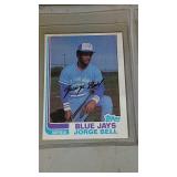 lot of 2 1982 Topps cards - Bell rookie and Morris