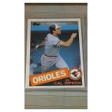lot of 4 1985 Topps cards including Ripkens