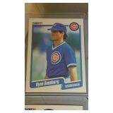 lot of 10 1990 Fleer cards - several rookie cards