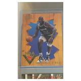 lot of 1 1993-94 and lot of 7 1994-95 Shaqs