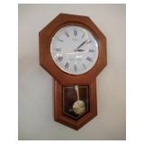 Seiko Quartz wall clock - 21 inches