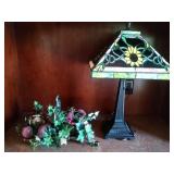 Sunflower Tiffany Style desk lamp and 2 decor