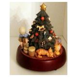 Classic Pooh Christmas Tree music box - stands 10