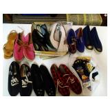 9 pairs Ladies shoes, sequence hat and grape