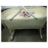 bassonette on wheels with mattress