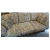 Flexsteel 7 foot couch with 2 pillows