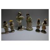 2 Ceramic Arts Studio figures & 2 pairs of salt &