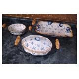 3 Temp-tations Ovenware serving bowls and racks