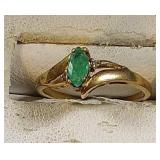 10k yg marquise cut Emerald ring, 1.4 grams