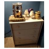 4 drawer dresser, granite block and candle decor