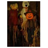 5 yard scarecrows - Fall and Halloween themed