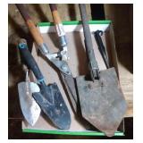 lot of garden tools - 2 hand trowels, hand spade,