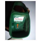 Scotts handheld spreader