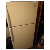 Kenmore Cold Spot fridge/freezer with 2 shelves