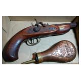 ***** black powder pistol and black powder flask ***** black powder pistol and black powder flask