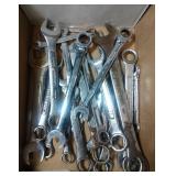 combination wrenches, approx 25 pieces