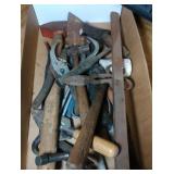 misc hand tools  - approx 17 pieces