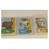 1960 Topps Baseball 3 Milwaukee Braves cards