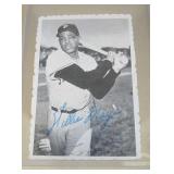 1969 Topps Deckle Edge Baseball Willie Mays #33