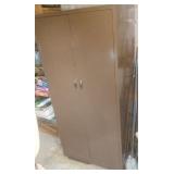 metal cabinet with metal clothes pole, no lock