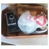 Polaroid Automatic Land Camera 430, flash bulbs