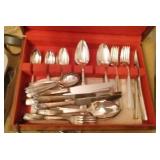 flatware box and flatware service pieces