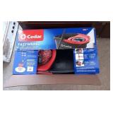 O-Cedar Easy Wring mop & bucket in box
