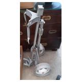 Knight golf club caddy