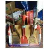 3 bottle capping machines