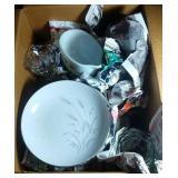 4 custard cups, Pyrex gravy bowl and plated,