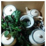 Home & Garden Party canister set with lids,