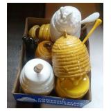 8 honey jars with lids and spoons