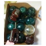 Hemingray insulators, 3 fencing insulators