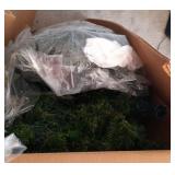 artificial Christmas tree, Caroling Christmas