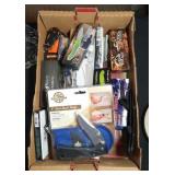 large lot of folding & fixed blade knives, hatchet