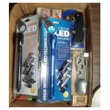 22 folding knives, 1 fixed knife and 3 flashlights