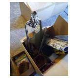 matching mirror and lamp, stained glass, Winnie-