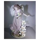 Angel statue - 13 inches high