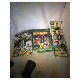 lot of Brett Favre books - TV Guides, Sports