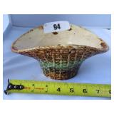 majolica? hanging basket w/modern chain