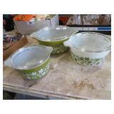3pc pyrex bowl w/lids spring blossom crazy daisy