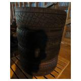 275 55 R20 PIRELLI TIRE