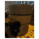 275 60 R20 PIRELLI TIRE