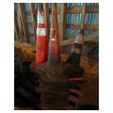 PALLET OF 30 SAFETY CONES