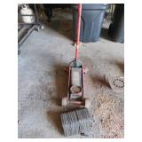 3 TON FLOOR JACK, WHEEL CHUCK