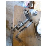 UNIVERSAL MEAT GRINDER