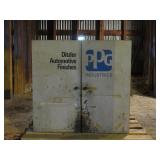 METAL 2 DOOR CABINET