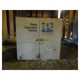 METAL 2 DOOR CABINET