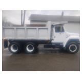 1984 INTERNATIONAL S1900 DT466 8LL