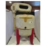 VINTAGE METAL TOY WASHING MACHINE